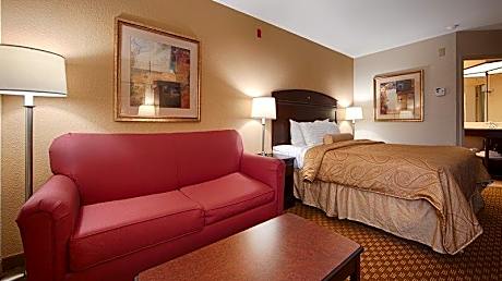 1 King Bed Non-Smoking