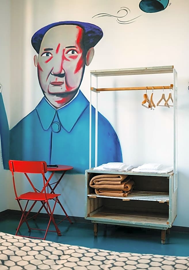 Madama Hostel & Bistrot