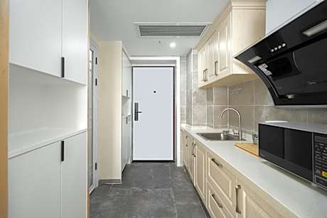 S三水故里-全屏江景公寓/网红月亮INS房/橘子洲/岳麓山/五一广场/步行街/国金IFS/地铁口一室