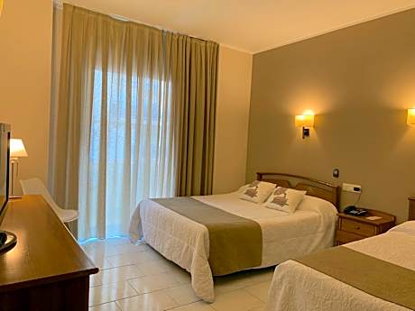 Triple Room with Balcony