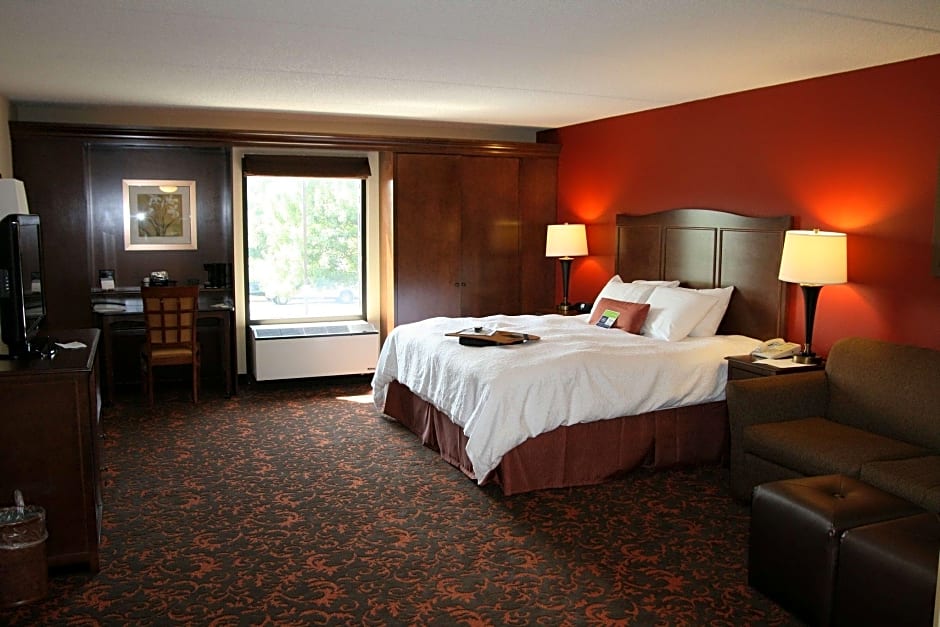 Hampton Inn By Hilton Chambersburg