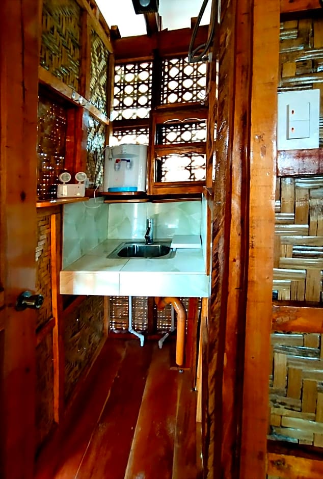 MJ Room Rental Mahogany