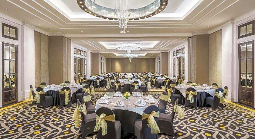 Hotel Ciputra World Surabaya