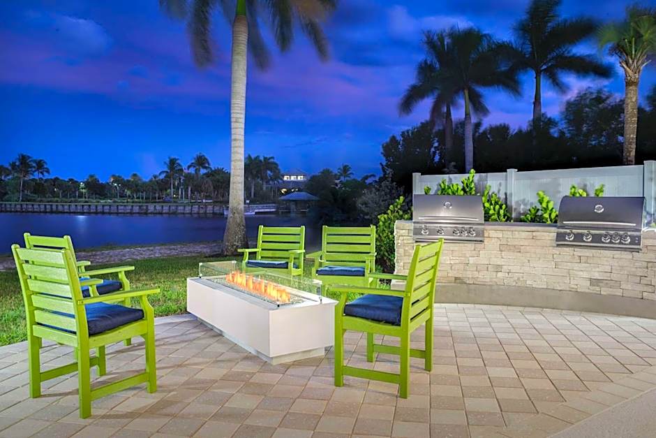 Hampton Inn & Suites Naples South