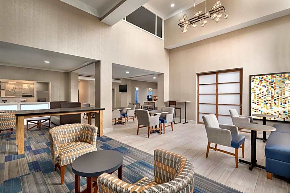 Holiday Inn Express Hotel & Suites Auburn - University Area By IHG