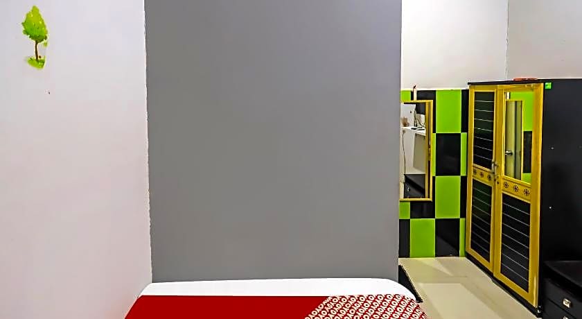 Hotel O Hasan House Syariah 2NearVihara Budhi Bhakti