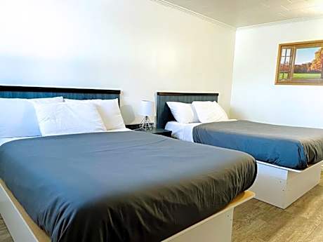 Double Room with Two Double Beds