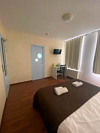 Double Room with Bathroom