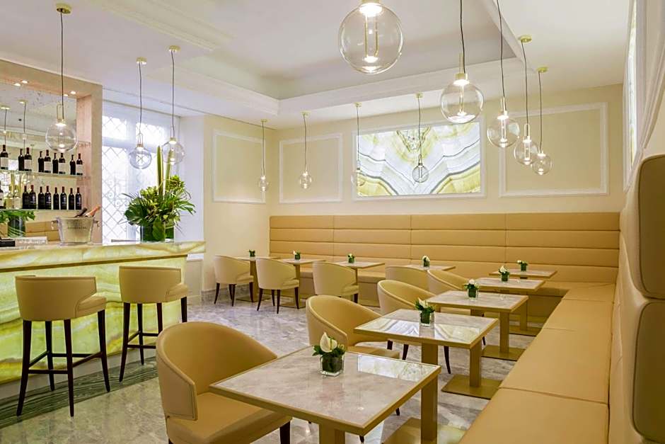 Aleph Rome Hotel, Curio Collection By Hilton