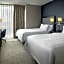 Hampton Inn By Hilton & Suites Teaneck/Glenpointe