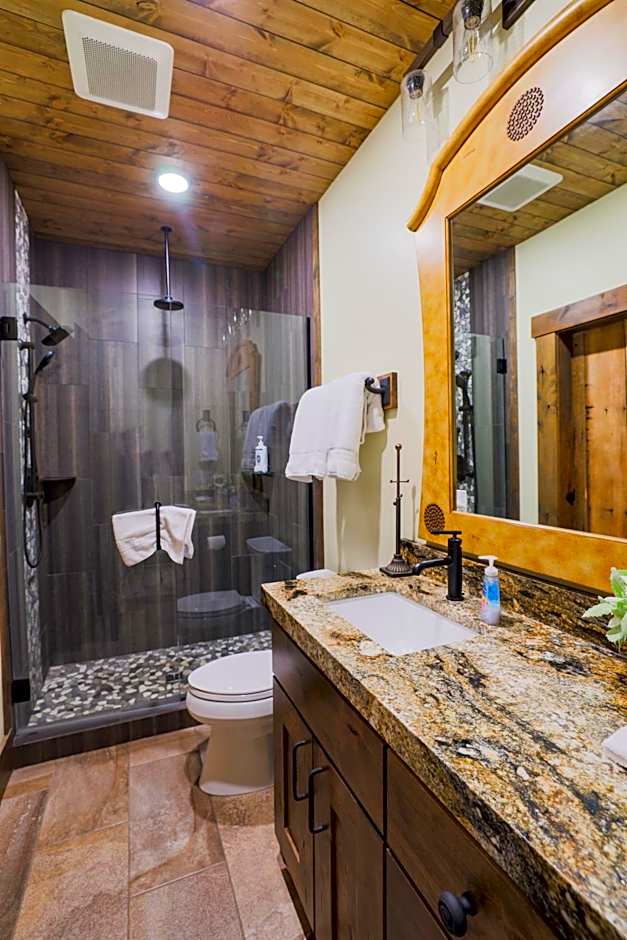 Yellowstone Crossing Lodge