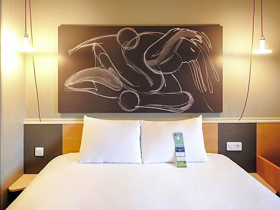 ibis Lyon Gerland MusÃ©e des Confluences