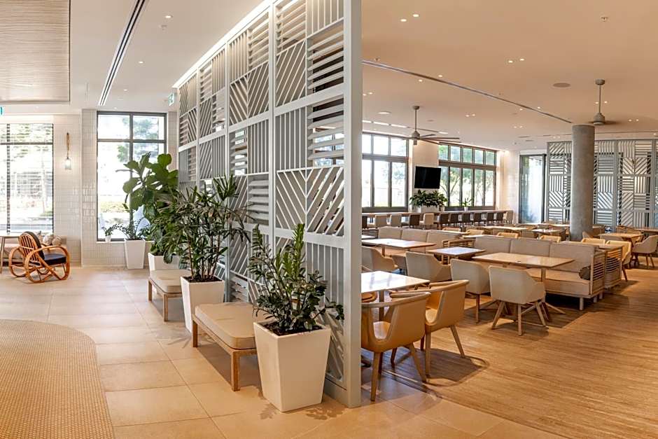 Holiday Inn Express and Suites Sunshine Coast By IHG