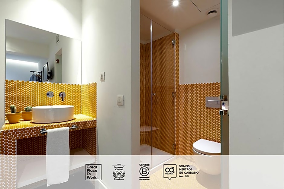 SLEEP'N Atocha - B Corp Certified