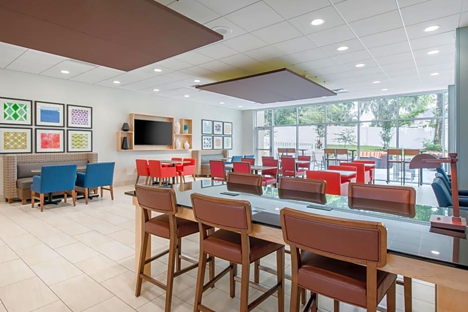 Holiday Inn Express & Suites - Wildwood - The Villages, an IHG Hotel