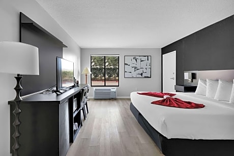 2 Double Beds Hearing Impaired/Mobility Accessible Room Non-Smoking