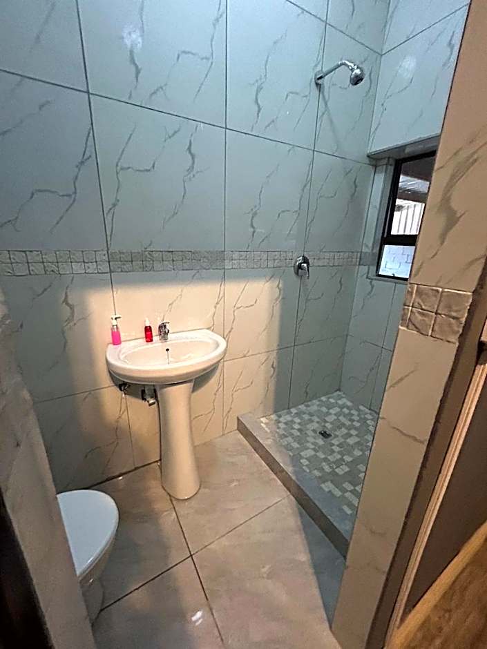 On Wynne Guest House