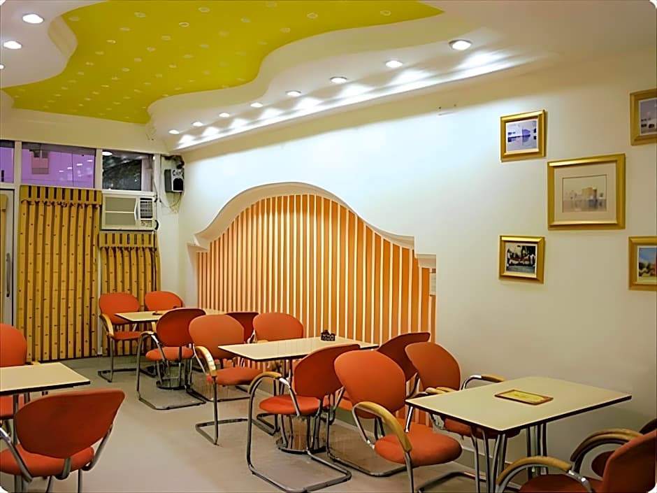 Hotel Cj International