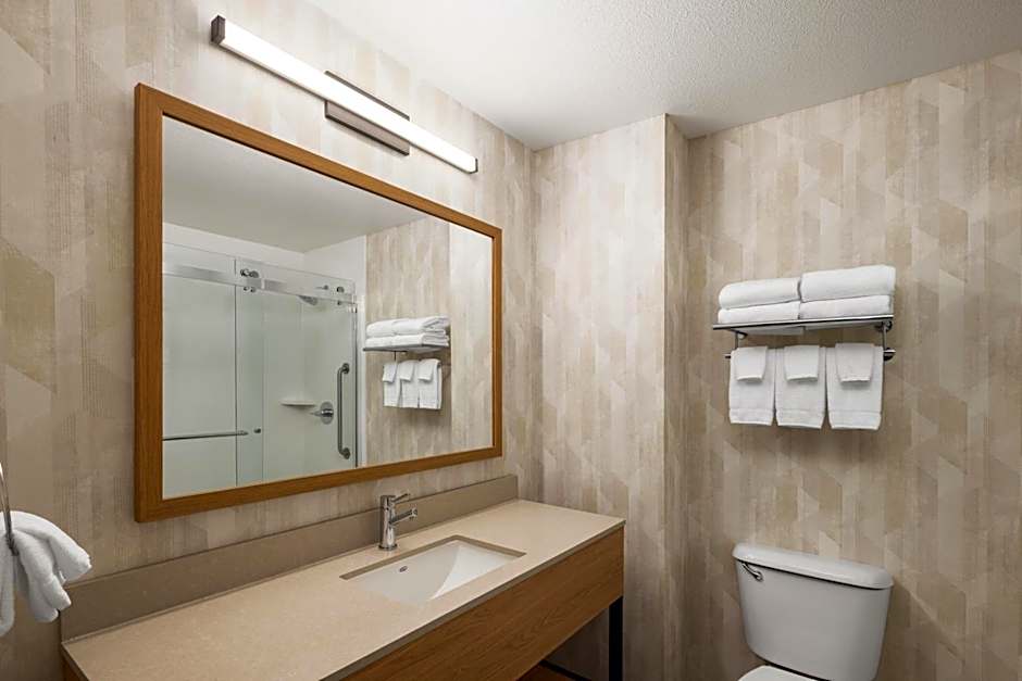 Hampton Inn & Suites Bremerton