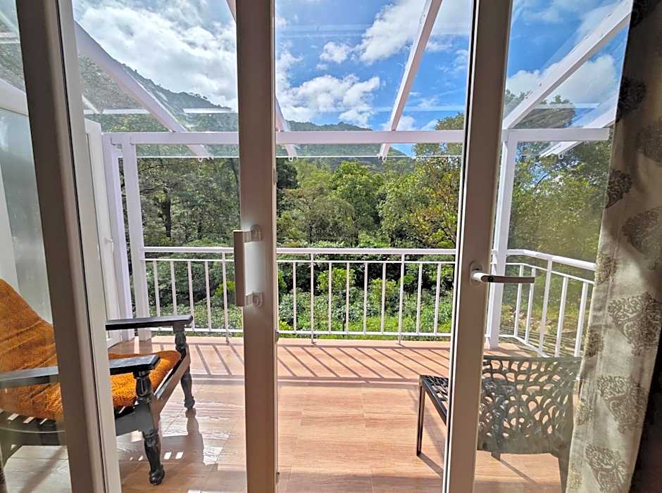 Ibex Resorts, Valparai Mistly