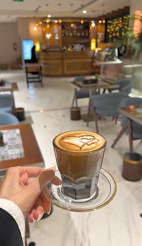 Violet Al Shisha Hotel