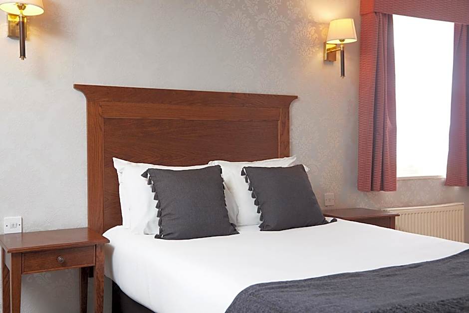 Castle Inn by Greene King Inns