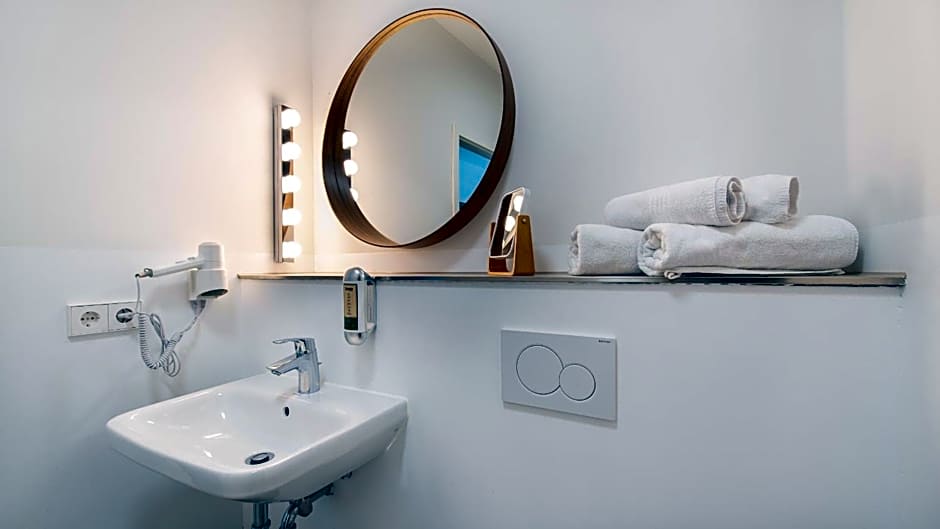 Metropol Apartments & Suites