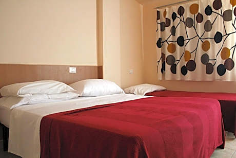 Triple Room with Sea View