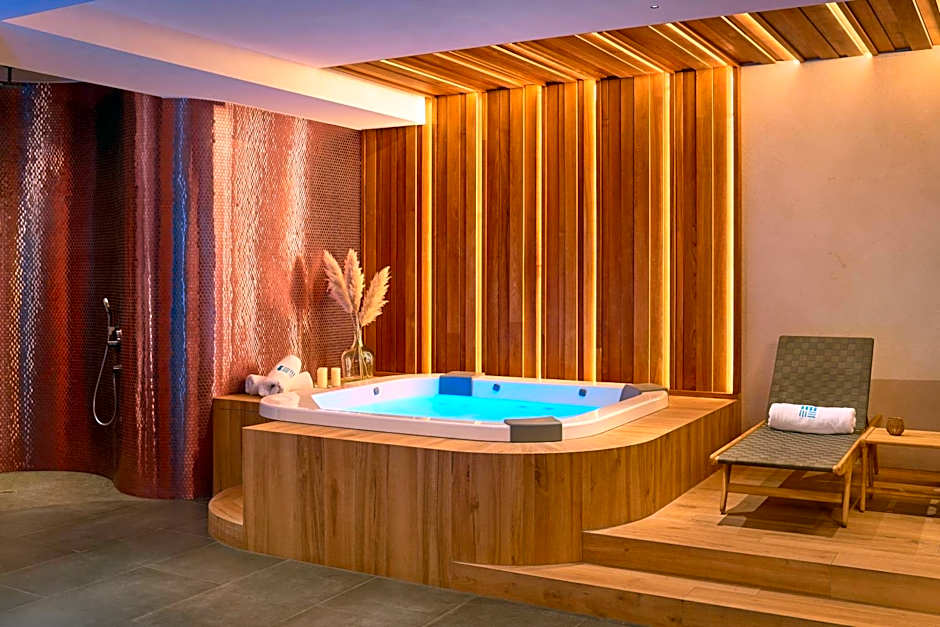 Time Boutique Hotel