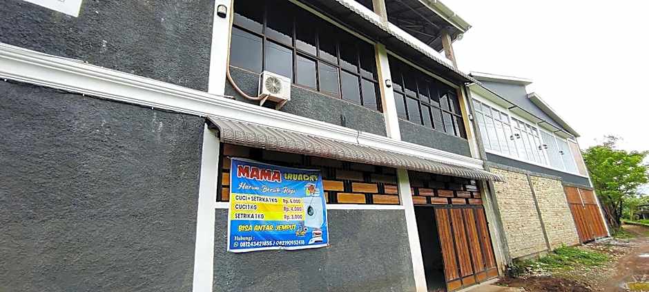OYO 92892 Aini Homestay