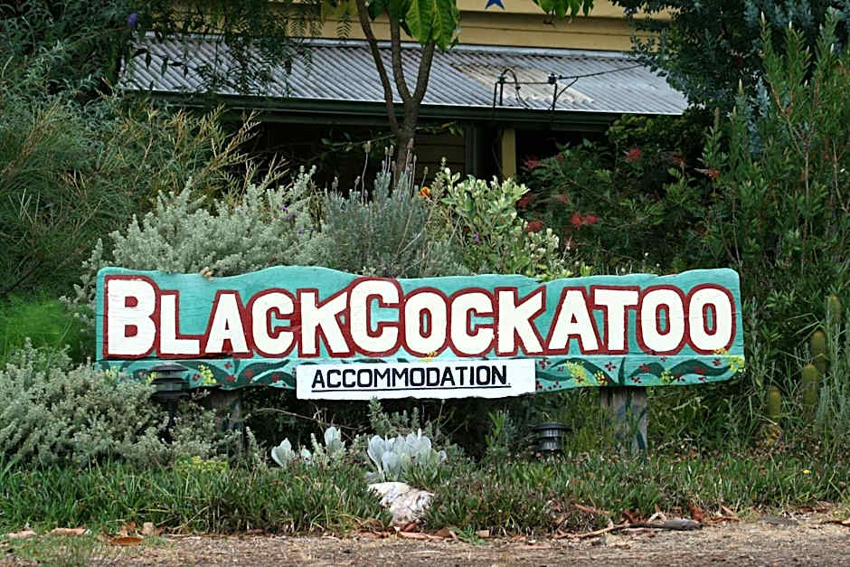 Black Cockatoo Lodge
