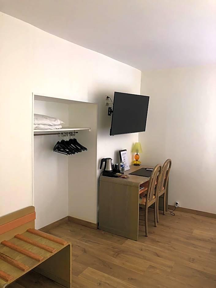 Logis Hotel Restaurant Mas de la Prairie