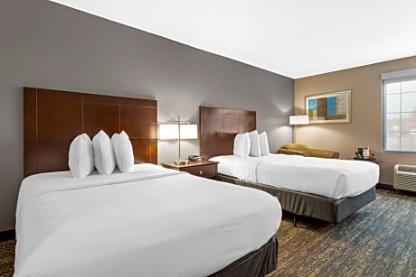 2 Double Beds, Non-Smoking, Pillow Top Mattress, Microwave And Refrigerator, High Speed Internet Acc
