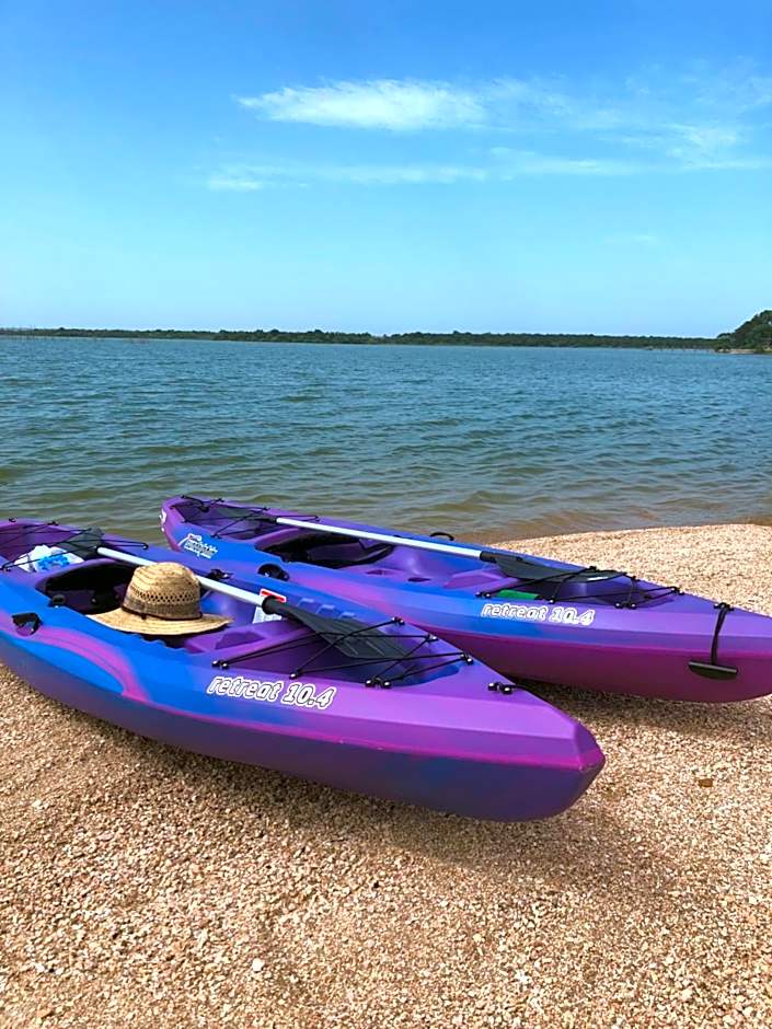 Oasis Lake Buchanan