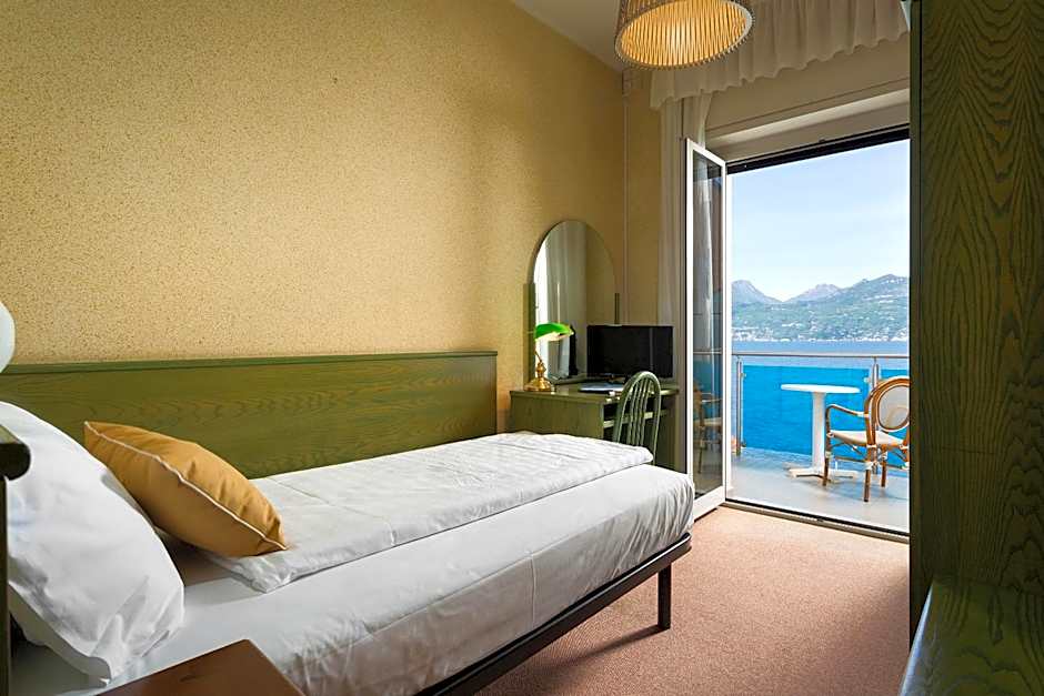 Hotel Caribe by Double Hospitality