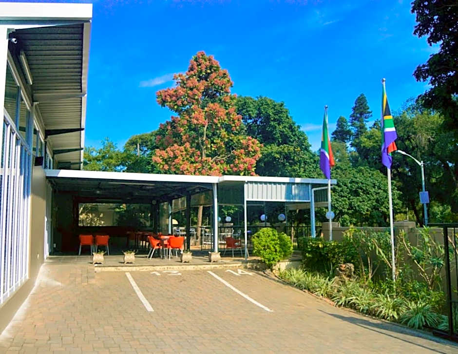 Essenwood Park Hotel
