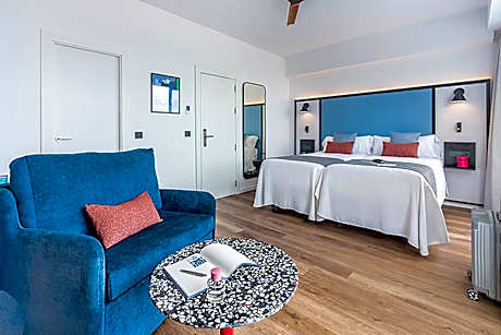 Superior Twin Room with Sea View
