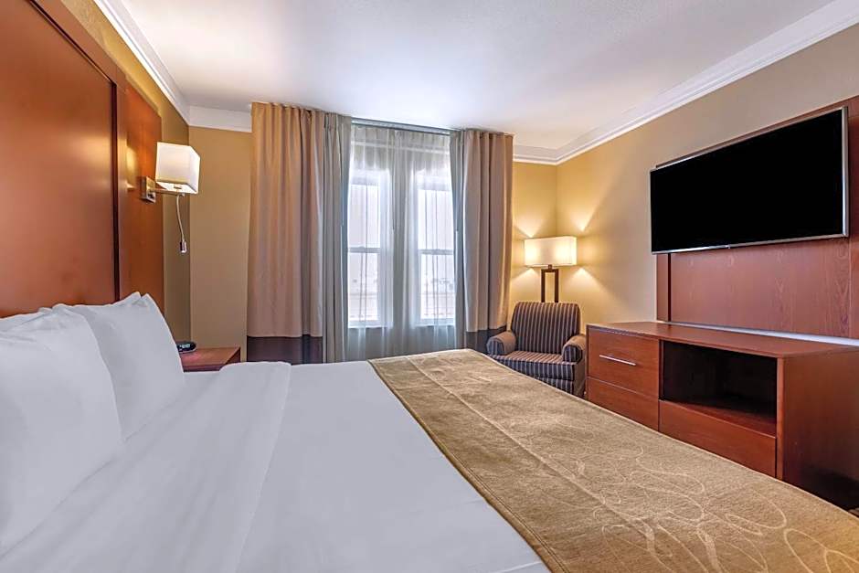 Comfort Suites Visalia