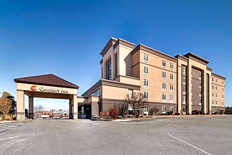 Comfort Inn Manchester Airport