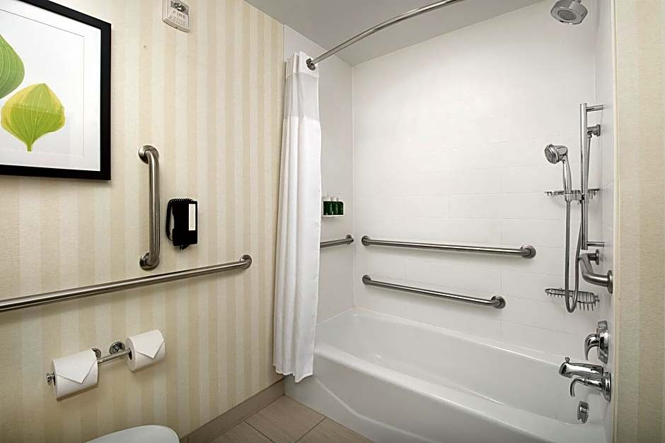 Fairfield Inn & Suites by Marriott Baltimore Bwi Airport
