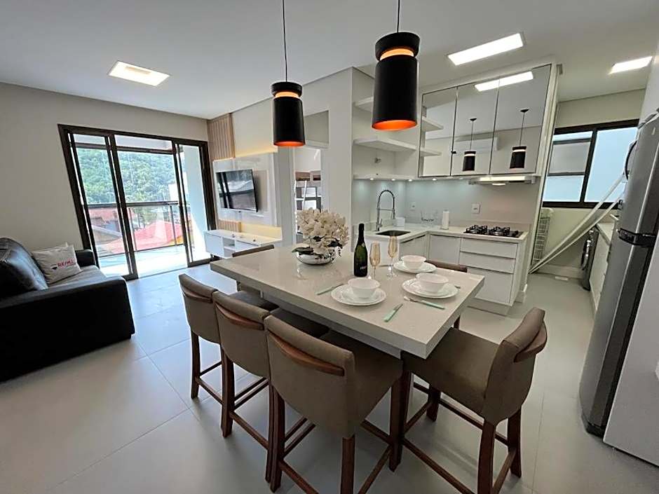 Cód 90 · Apartamento a poucos passo do mar