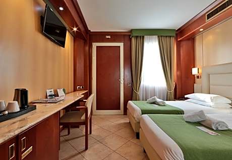 Classic Twin Room with Patio
