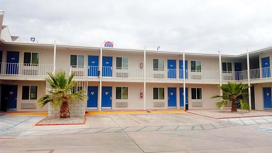 Motel 6-Blythe, CA - South