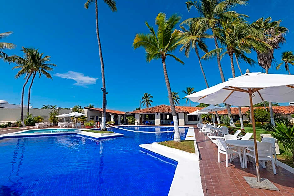 Cabo Blanco Hotel and Marina