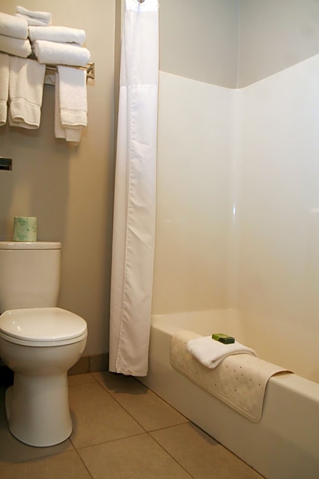 Country Inn & Suites by Radisson, Prineville, OR