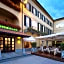 Jet Hotel
