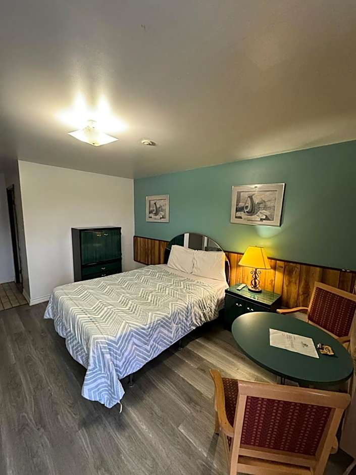 6267 Persepolis Inn