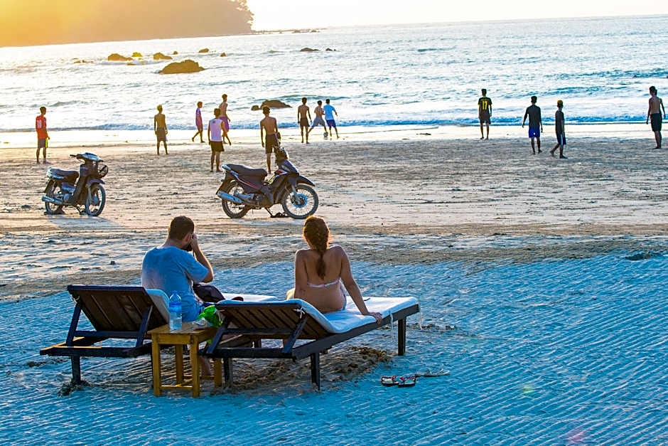 Diamond Ngapali Hotel