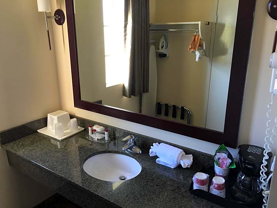 Ramada by Wyndham San Diego Poway Miramar