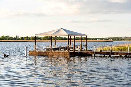 Deluxe Suite with Spa Bath